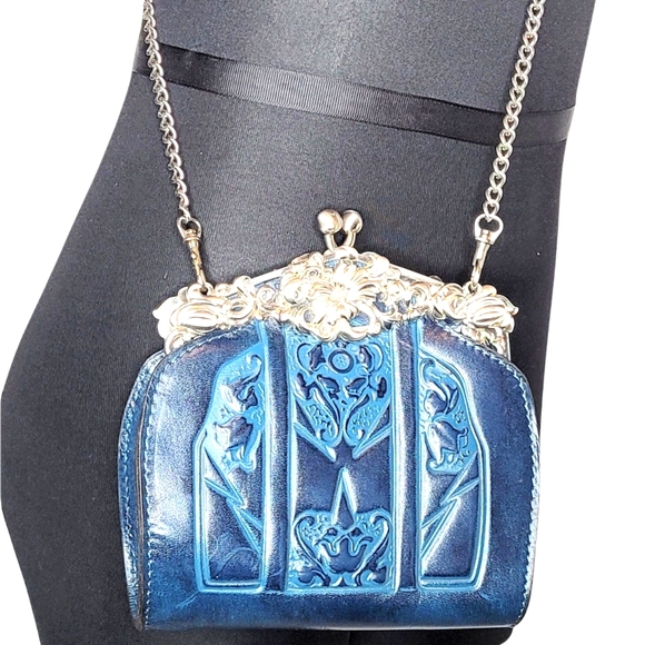 Patricia Nash Handbags - Patricia Nash Burnished Tooled Rosaria Frame Clutch / Shoulder Bag